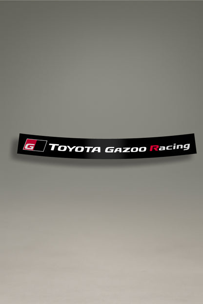 Parasol negro para parabrisas con el logo completo de Toyota Gazoo Racing, un accesorio de estilo racing para personalización de MOA-Grafics.