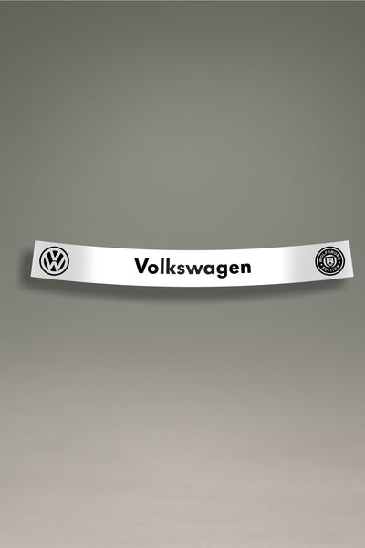 Vinilo parasol blanco para parabrisas con los logos de Volkswagen y Wolfsburg, un diseño de estilo retro para tuning de coches de MOA-Grafics.